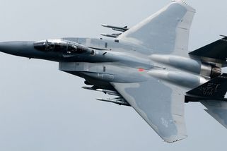 Amerika masivně zbrojí. Objednávka 22 letounů F-15EX je jen začátek. Celkem jich chce 267, dvojnásobek původního plánu